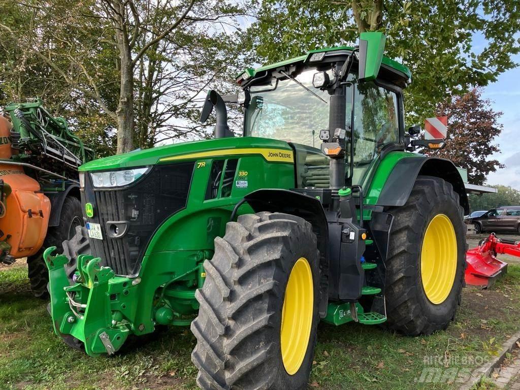 John Deere 7R 330 Traktorer