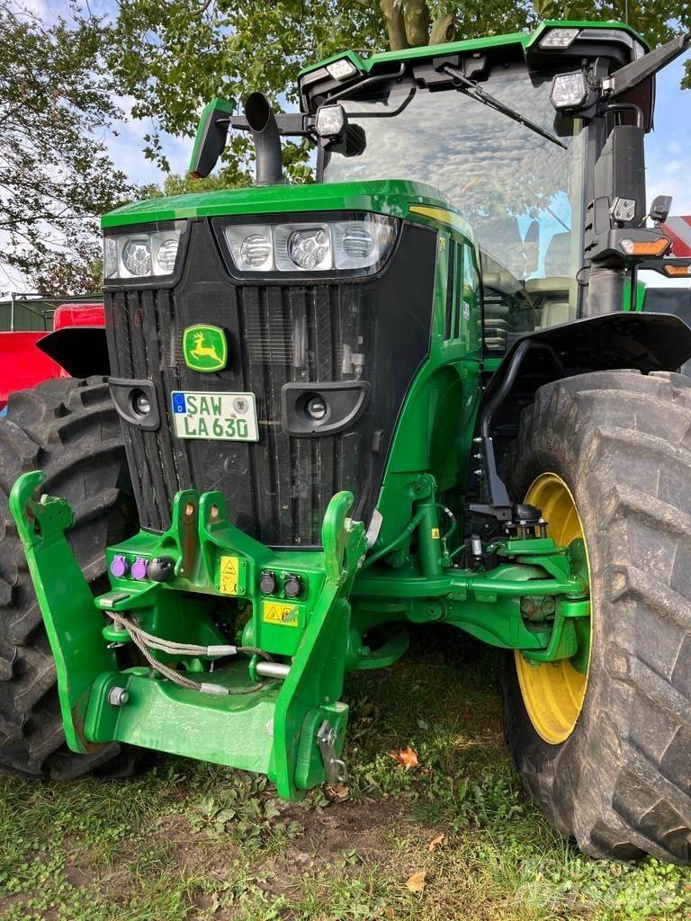 John Deere 7R 330 Traktorer