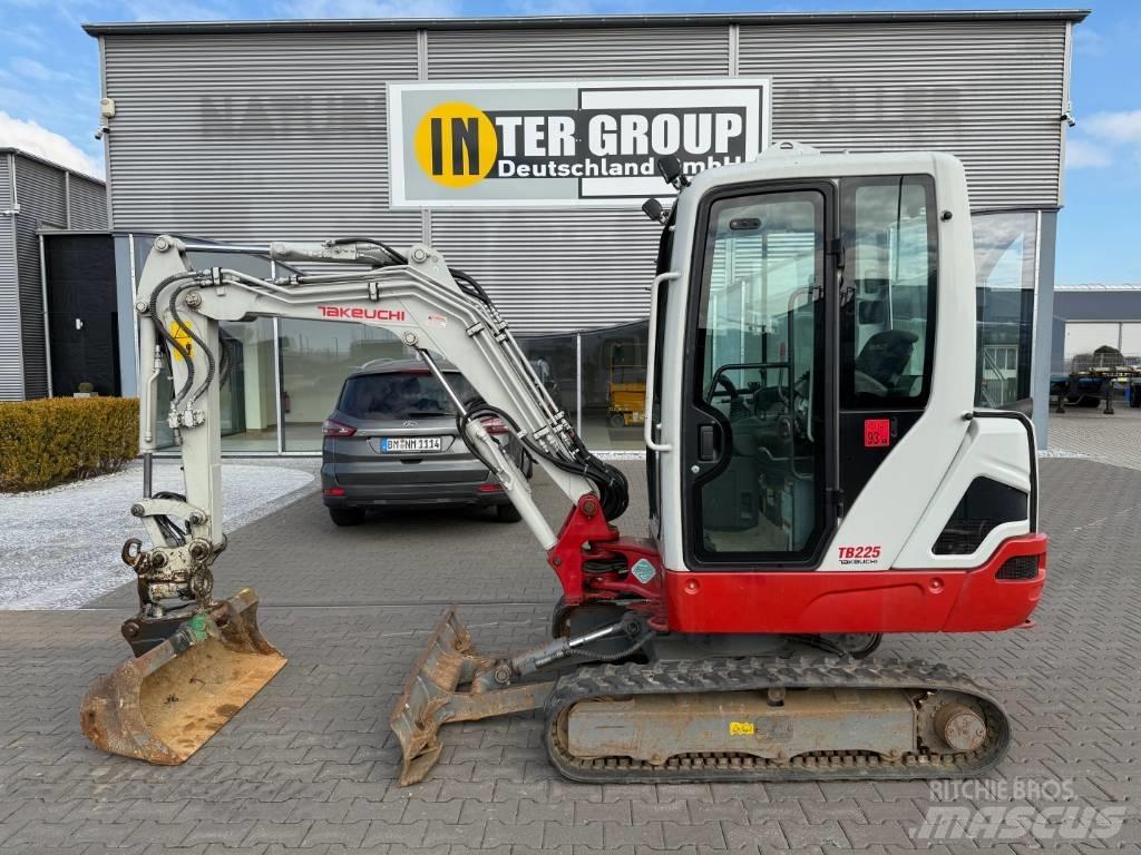 Takeuchi TB 225 V3 Minigravere <7t