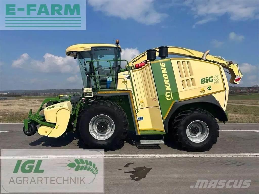 Krone big x 700 i Selvdrevne fôrhøstere