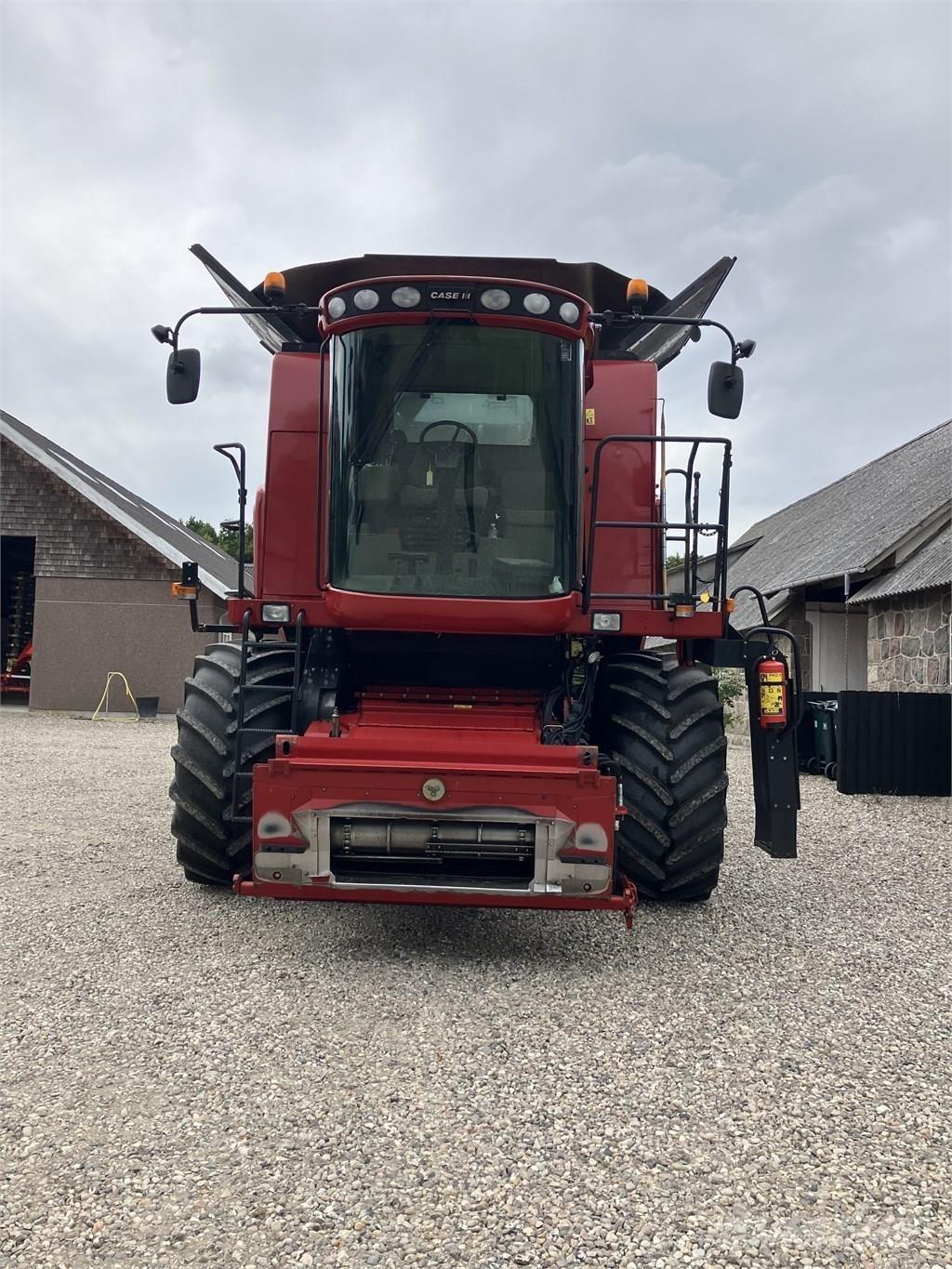 CASE Axial Flow 7130 Skurtreskere