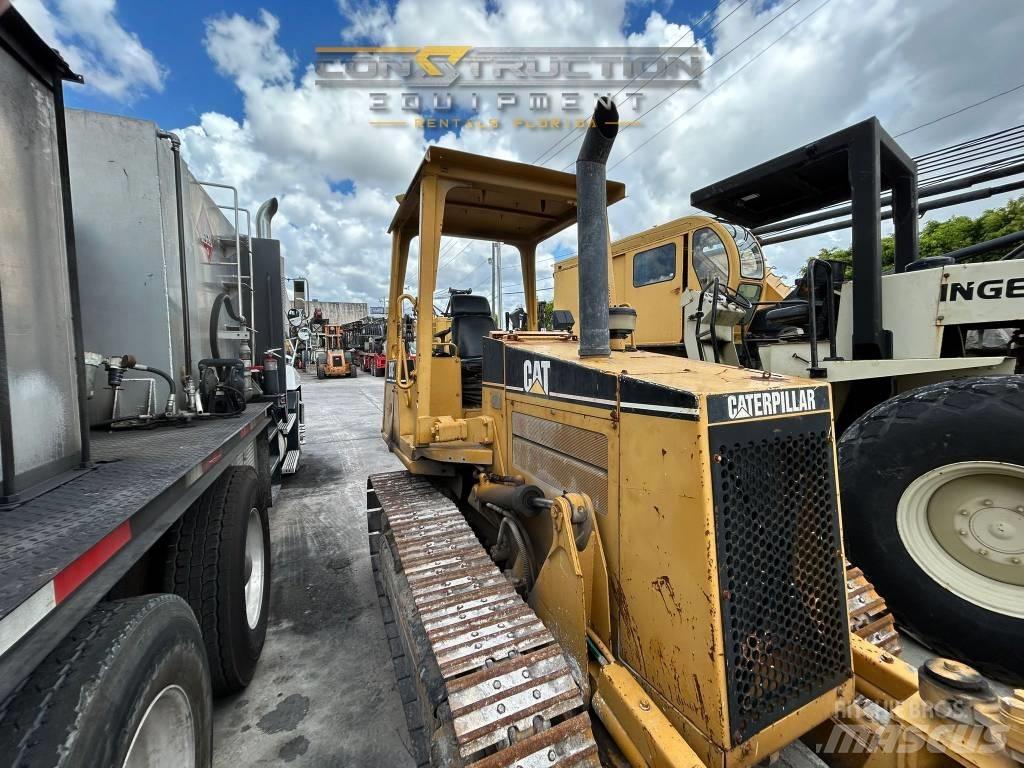 CAT D 3 C III Dozere Beltegående