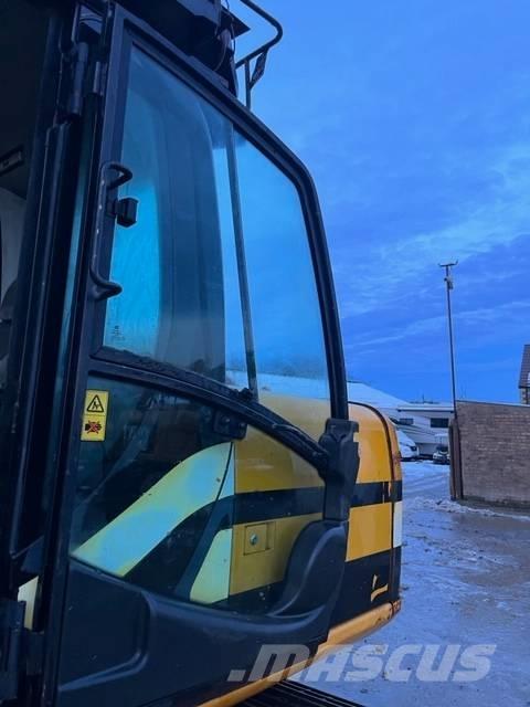 JCB JS 130 Beltegraver