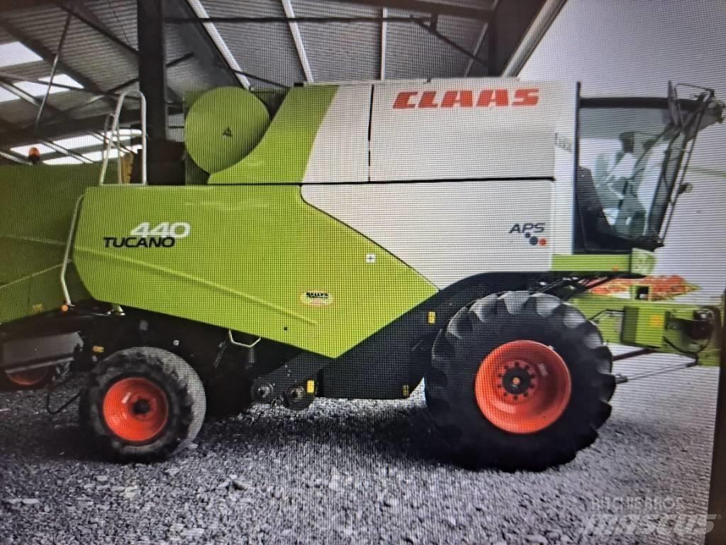 CLAAS Tucano 440 Skurtreskere