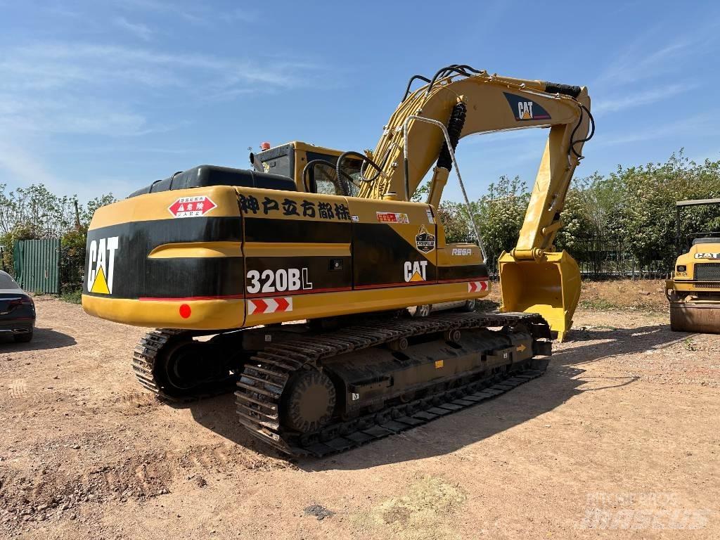 CAT 320 B L Beltegraver