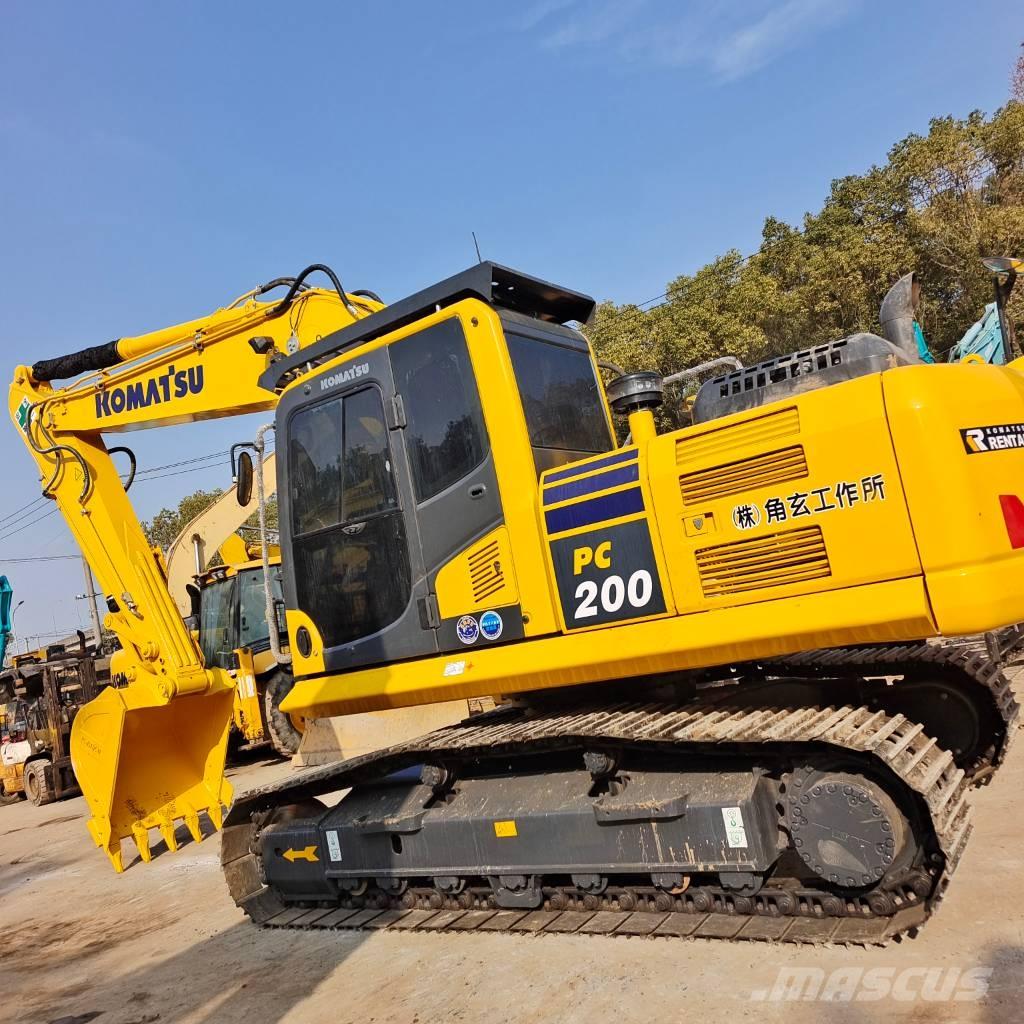 Komatsu PC 200-8 Beltegraver