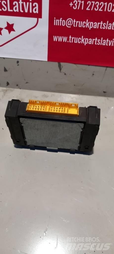 MAN TGA.  81258117018 Lys - Elektronikk