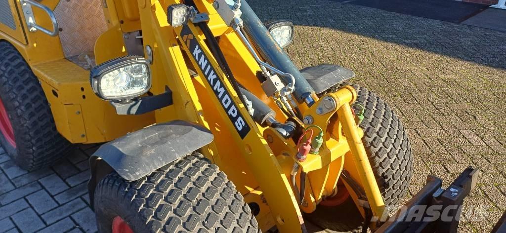 Knikmops KM 130 Minilastere