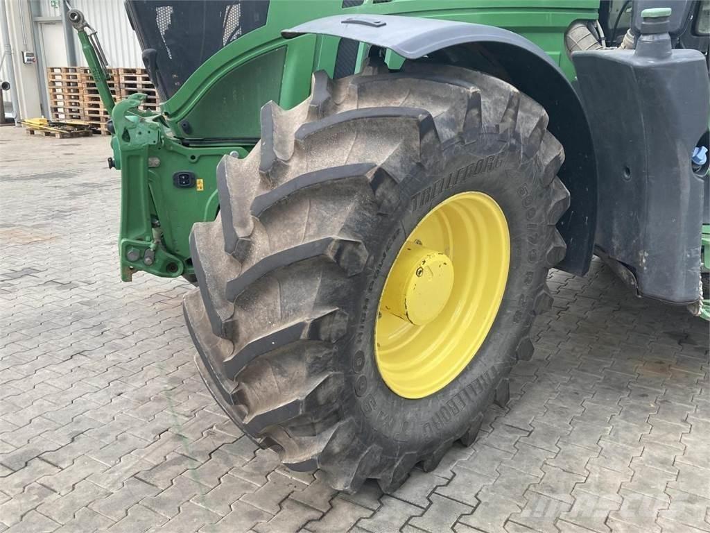 John Deere 6250R Traktorer