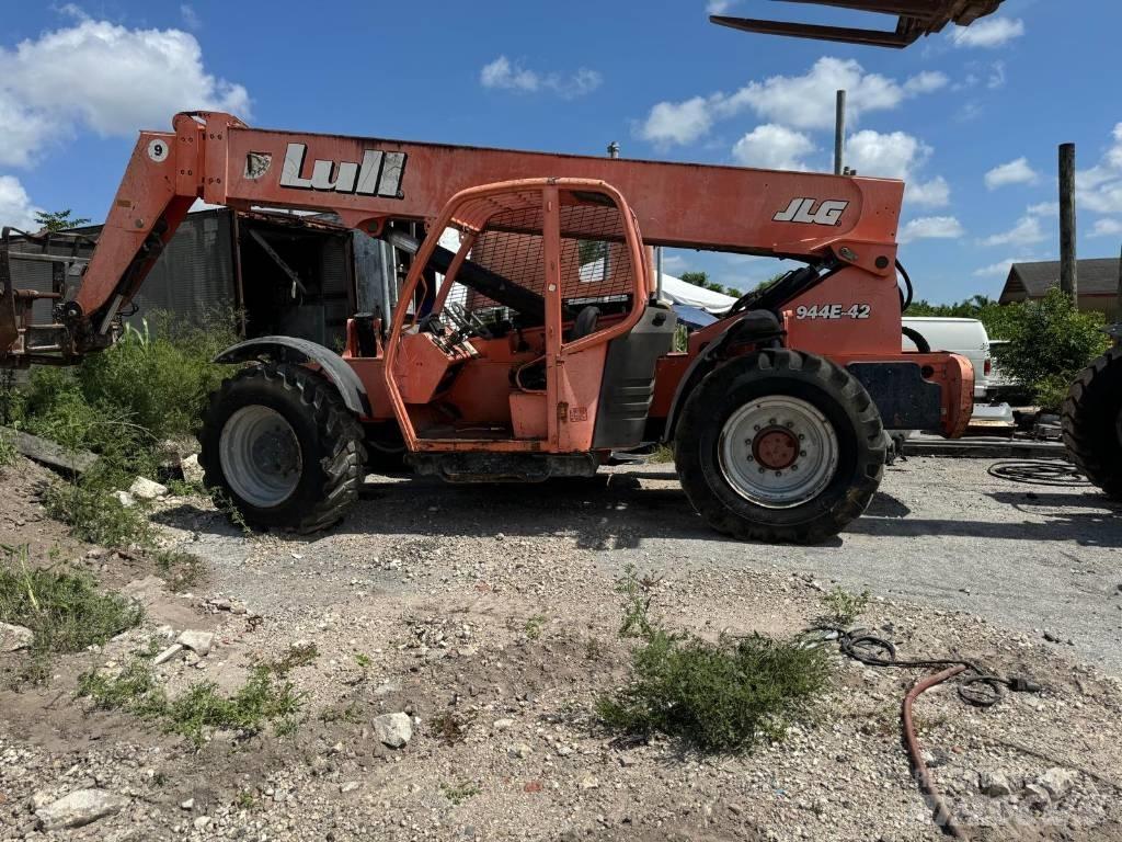 JLG 944 E-42 Teleskoplastere
