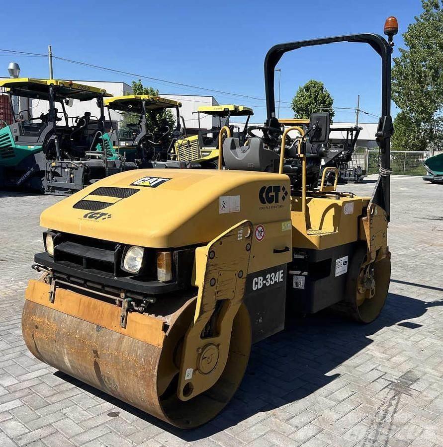 CAT CB 334E Tandem Valser