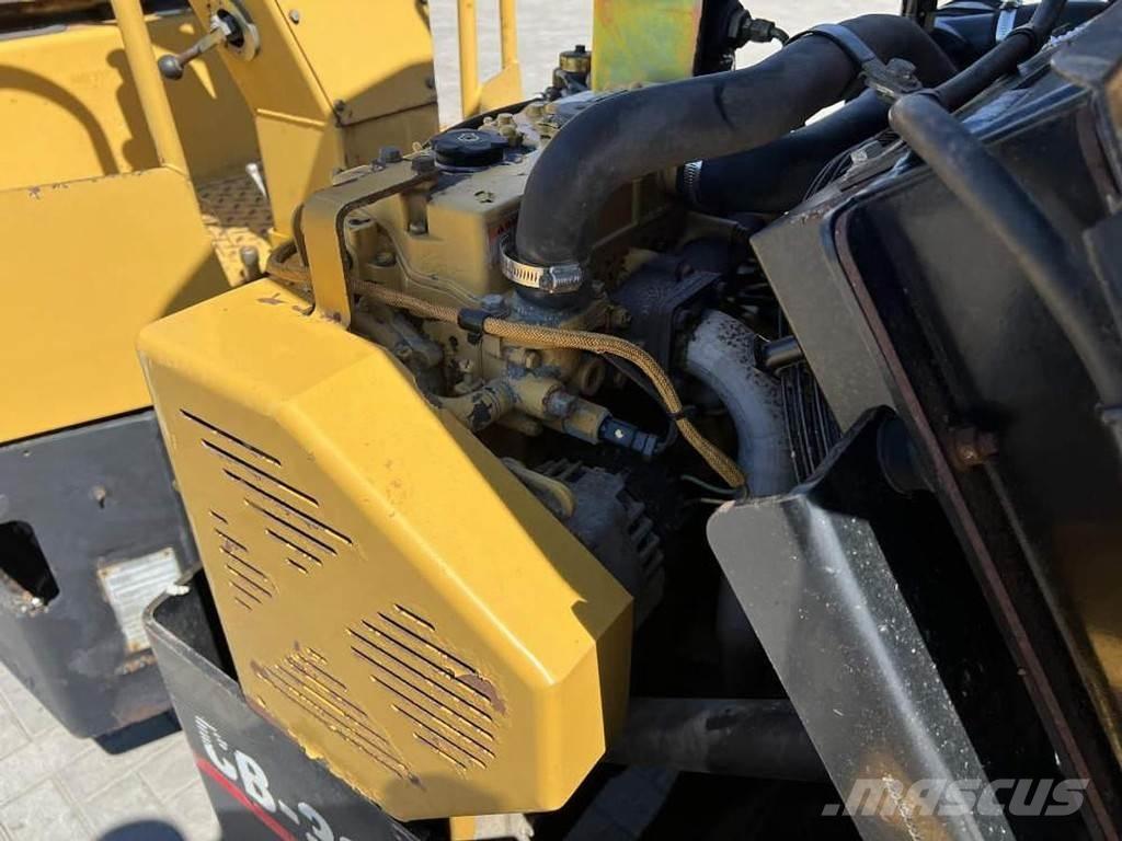 CAT CB 334E Tandem Valser