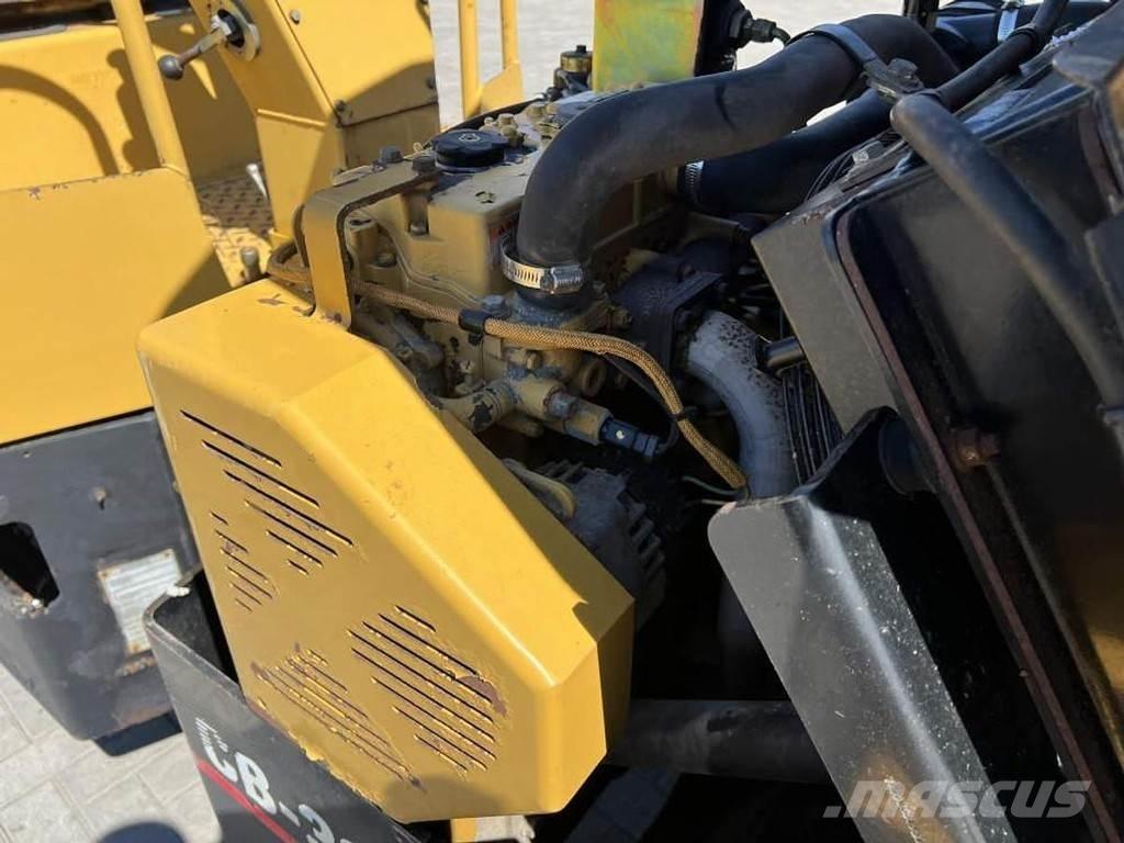 CAT CB 334E Tandem Valser