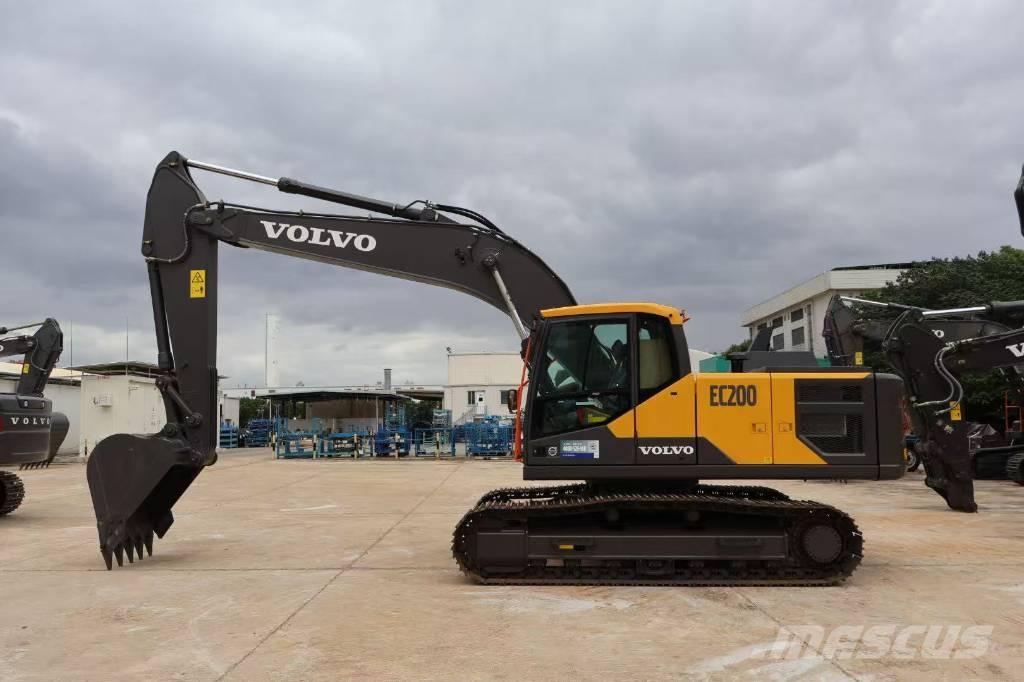 Volvo EC 200 Beltegraver