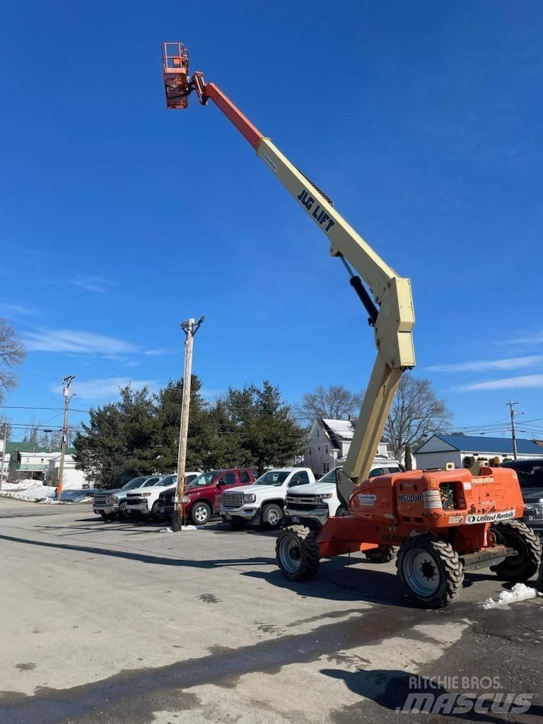 JLG M-600-JP Leddede bomlifter