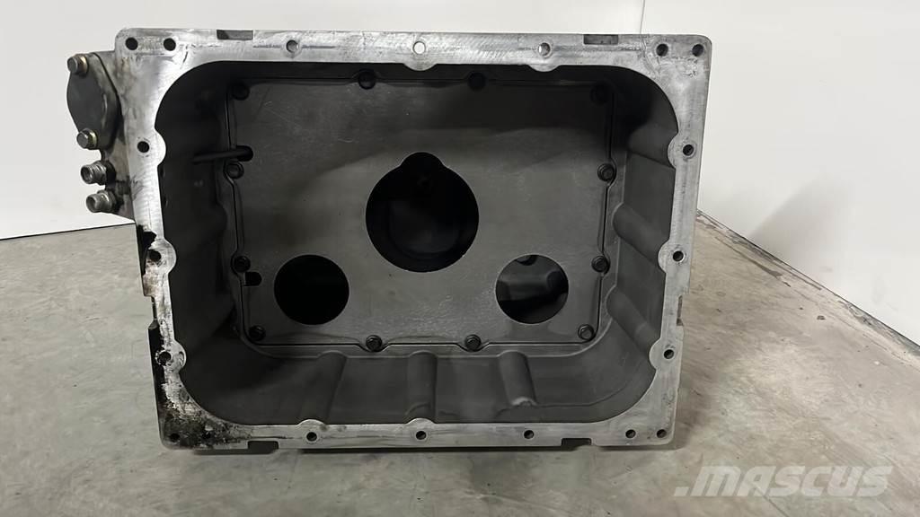 Liebherr carterpan Motorer