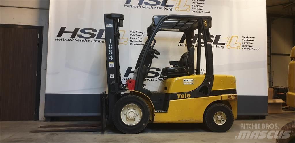 Yale GDP30VX Diesel Trucker