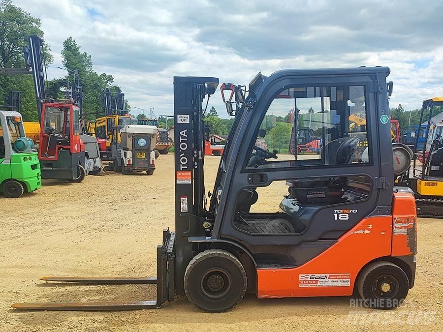 Toyota 02-8FGF18 Propan trucker