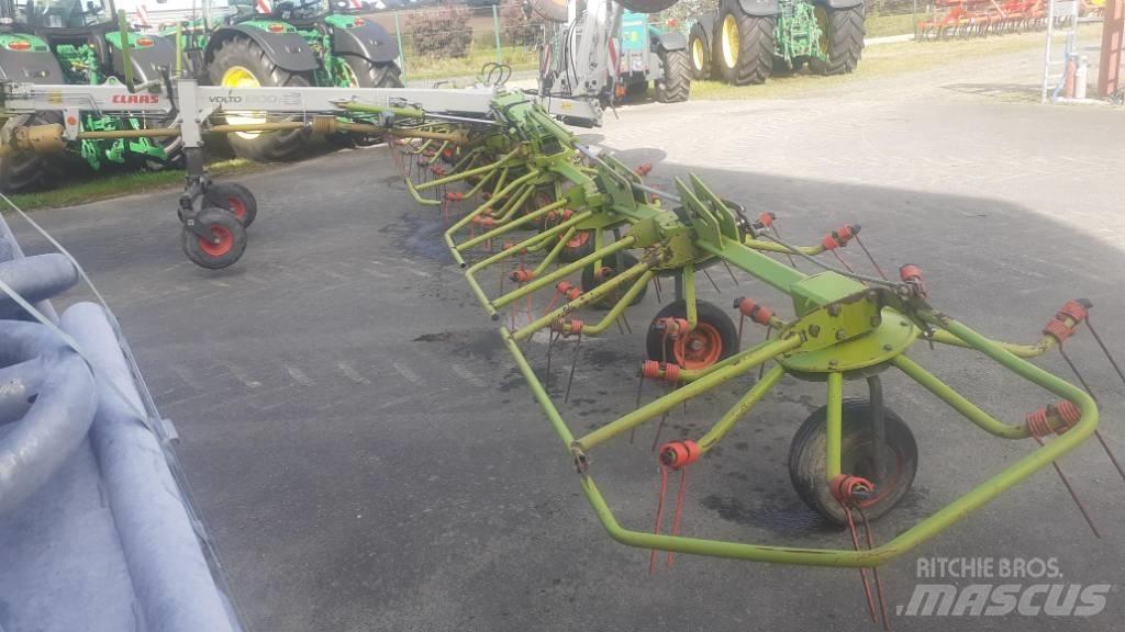 CLAAS VOLTO 1300 T Raker og høyvendere