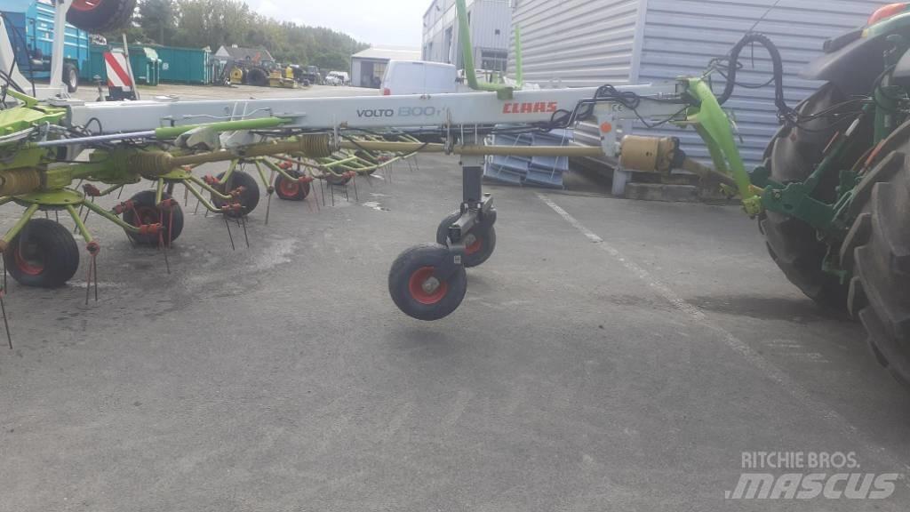 CLAAS VOLTO 1300 T Raker og høyvendere