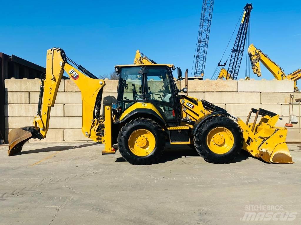 CAT 444  4x4 Traktorgravere