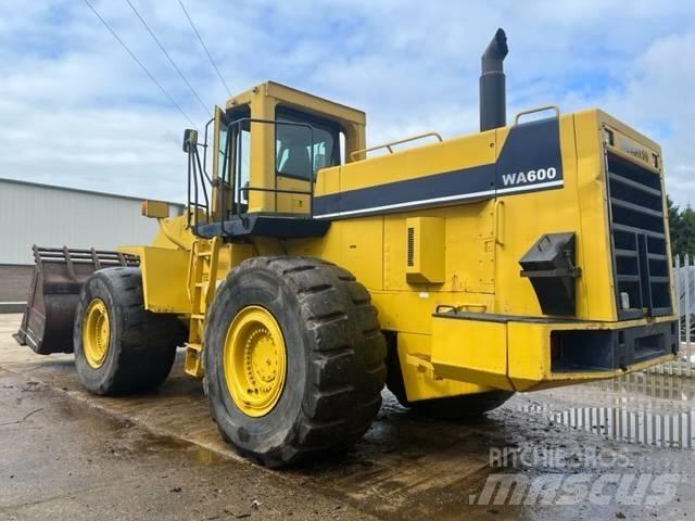 Komatsu WA 600-1 Hjullastere