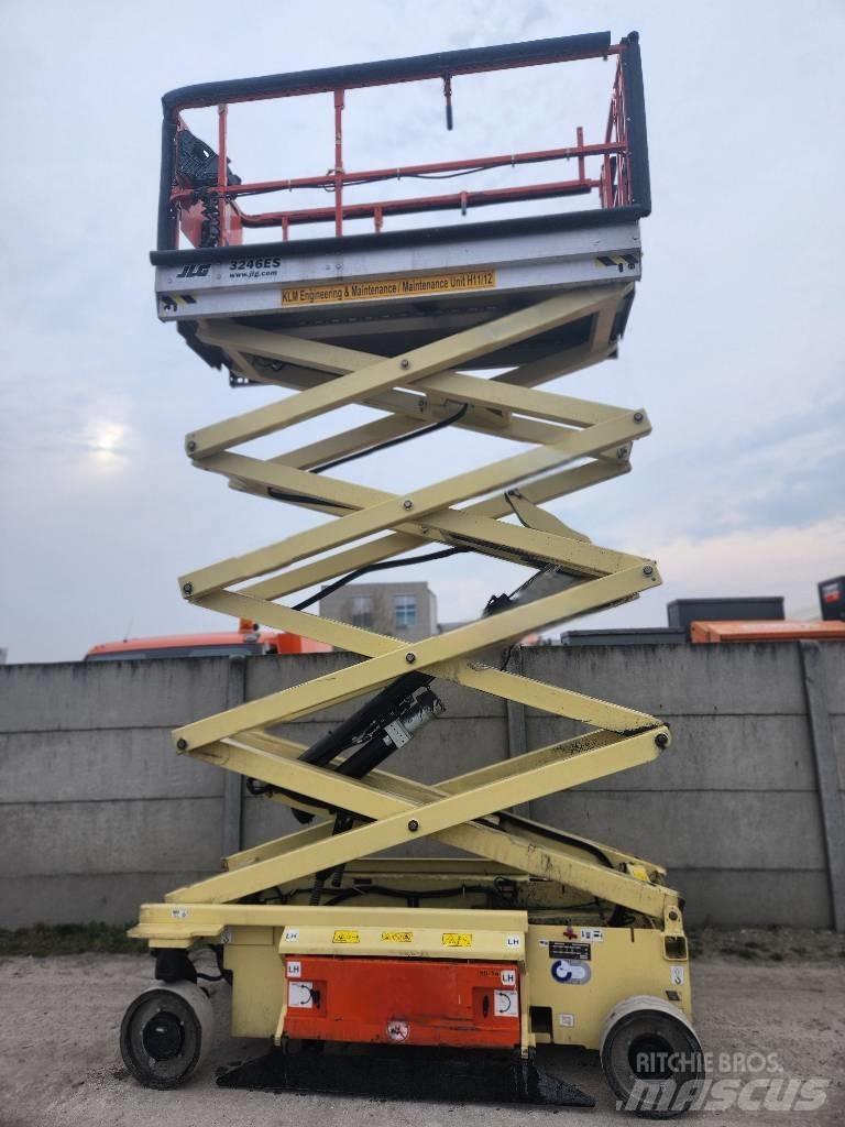 JLG 3246 ES Sakselifter