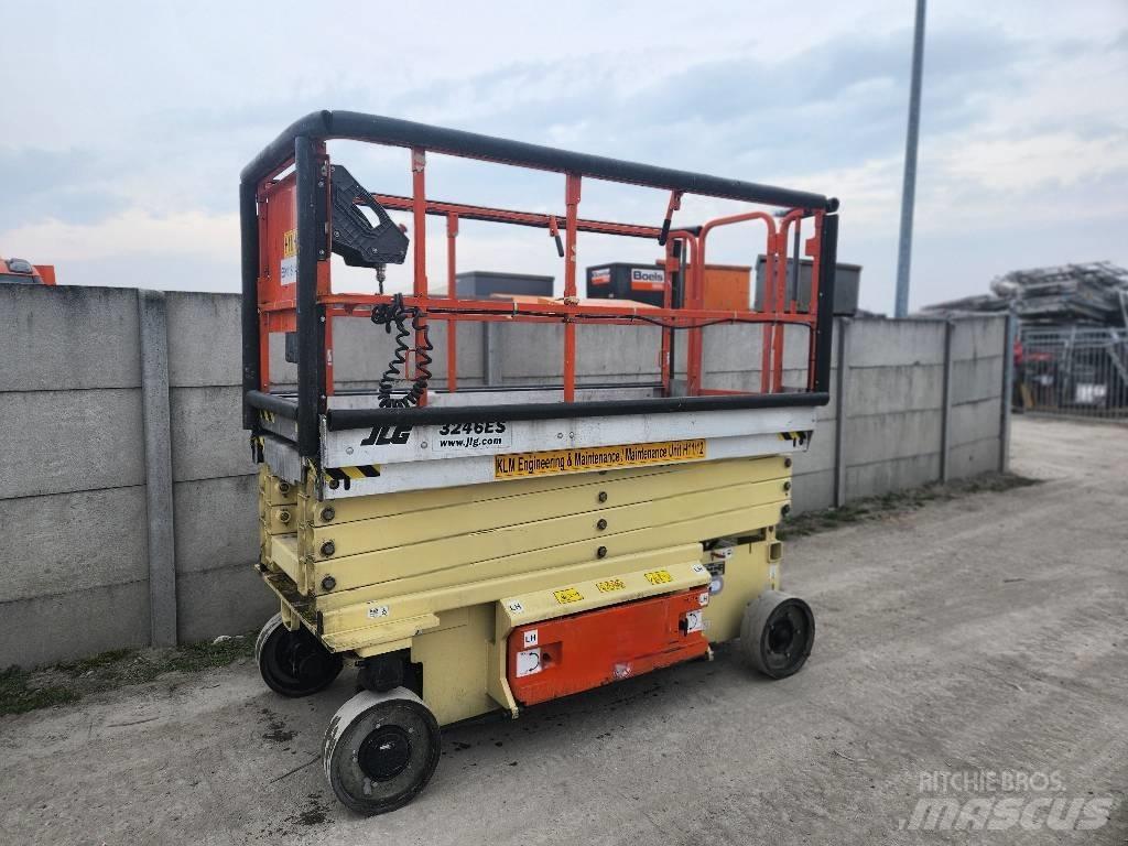 JLG 3246 ES Sakselifter