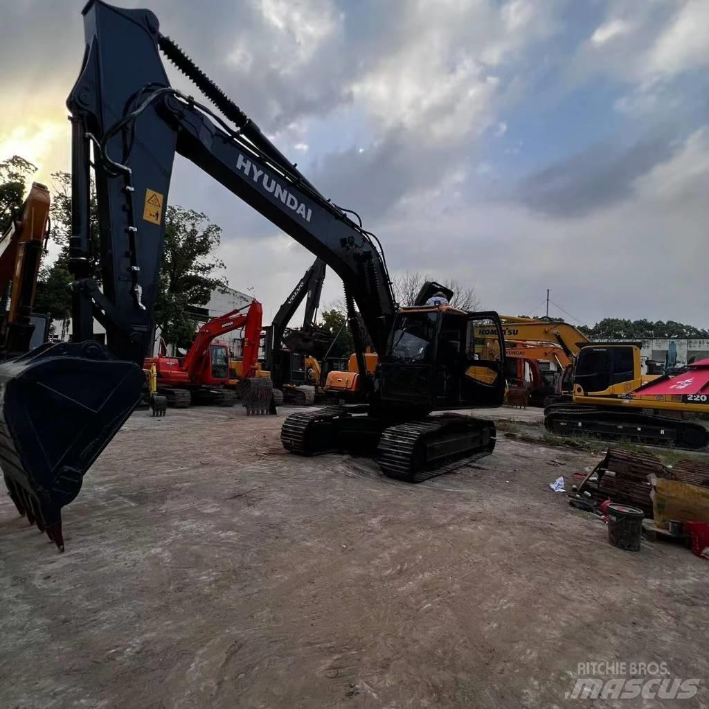 Hyundai R220-9S Beltegraver