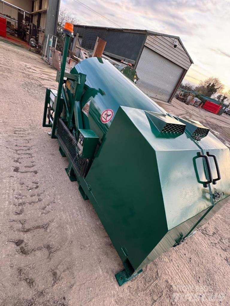  ROADMENDER MODEL 4 Små asfaltmaskiner