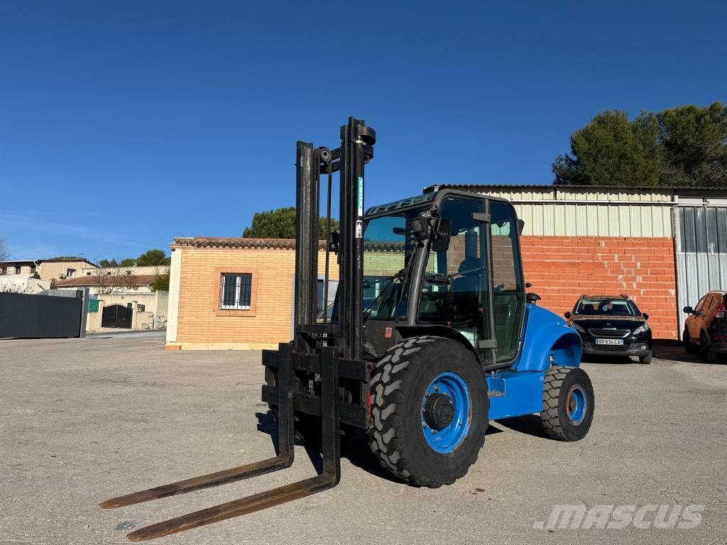 Ausa C 250 H Terrenggående gaffeltruck