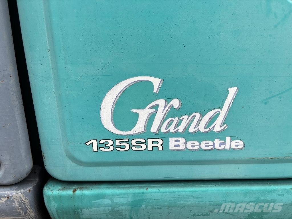 Kobelco SK 135 Beltegraver