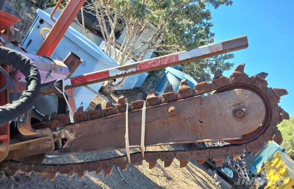 Ditch Witch 3700 DD Kjedegravere