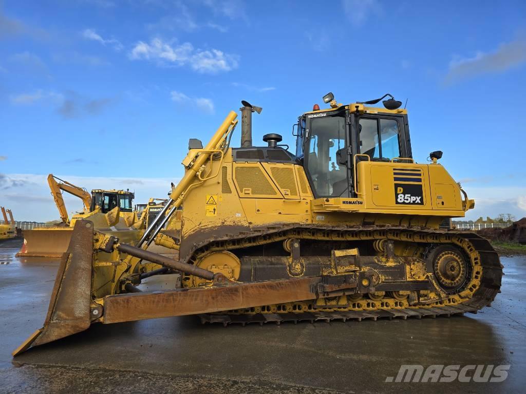 Komatsu D85PX-18 Dozere Beltegående