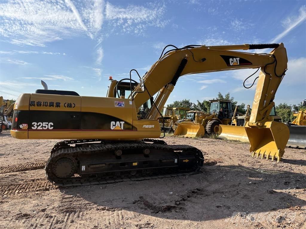 CAT 325 C Beltegraver