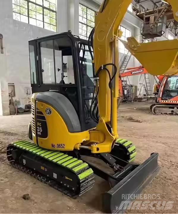 Komatsu PC35MR Beltegraver