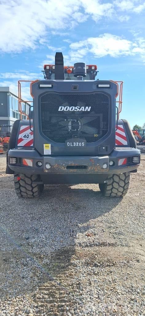 Doosan DL 320-7 Hjullastere
