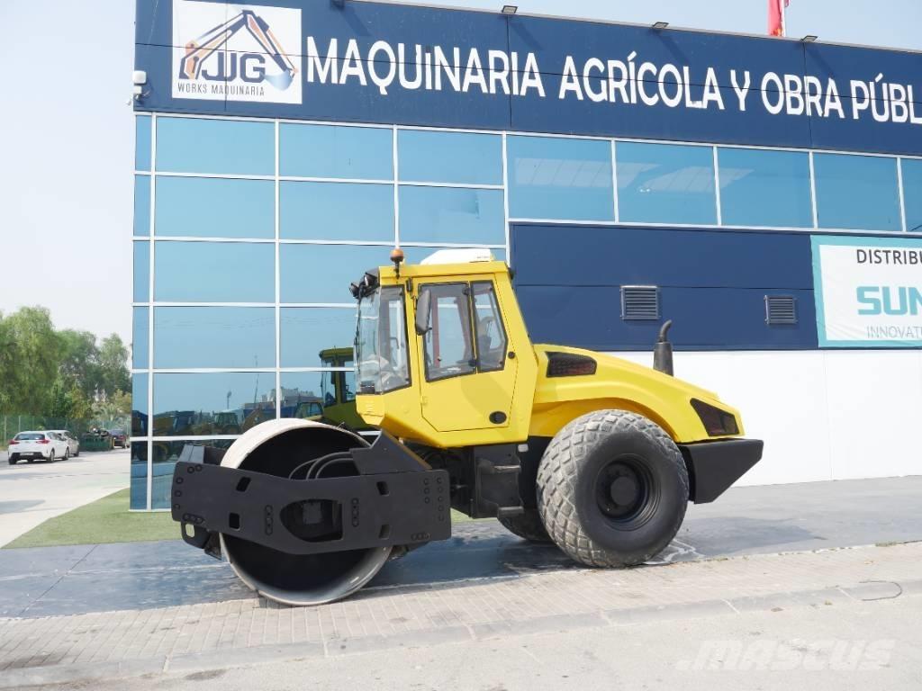 Bomag BW 211 D-4 Tandem Valser