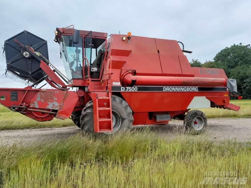 Dronningborg D7500 Skurtreskere