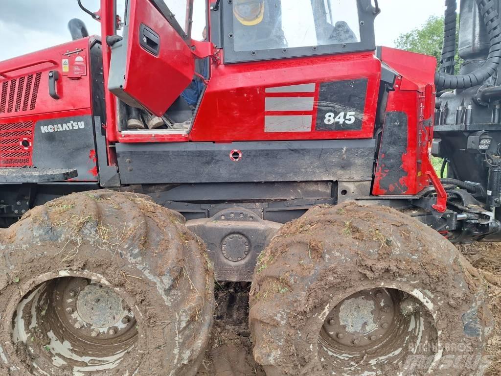 Komatsu 845 Lassbærere
