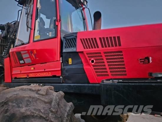 Komatsu 895 Lassbærere