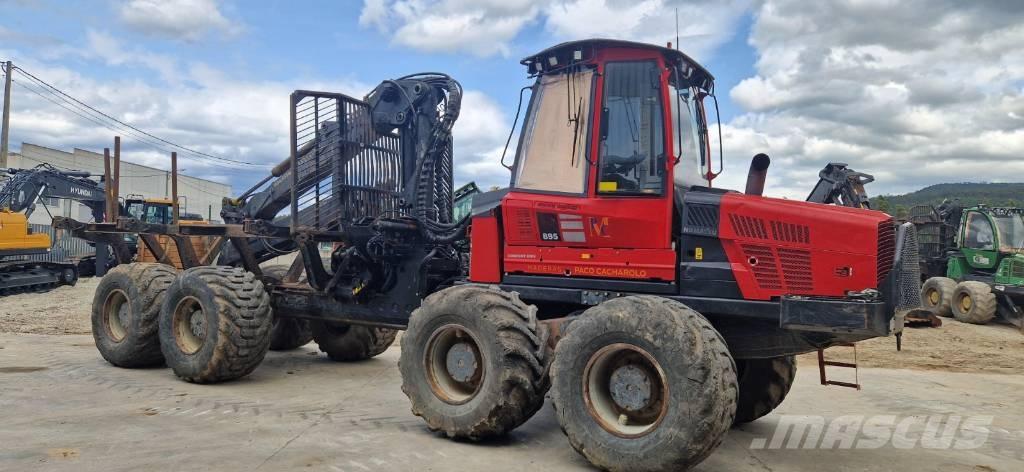 Komatsu 895 Lassbærere