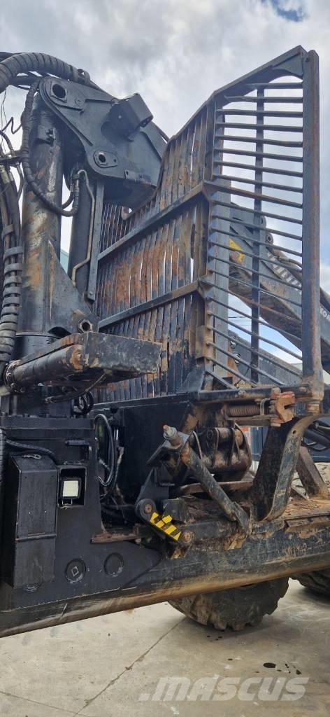 Komatsu 895 Lassbærere