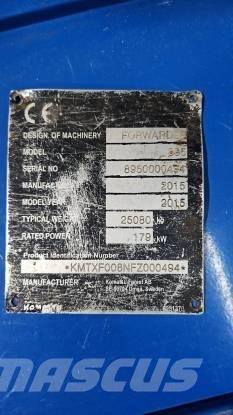 Komatsu 895 Lassbærere