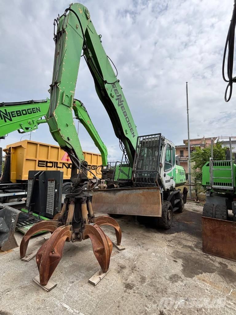 Sennebogen 818 Gravemaskiner for avfallshåndtering
