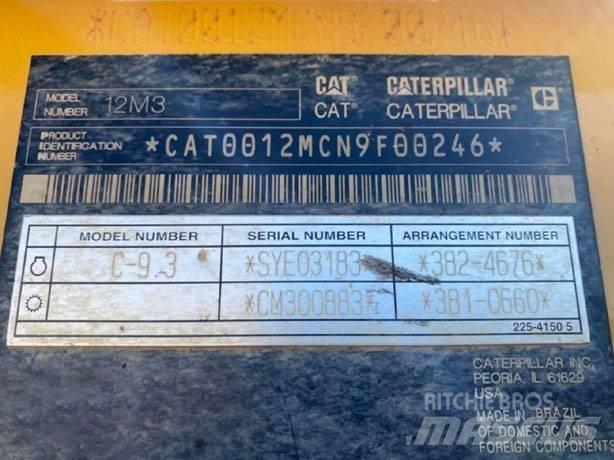 CAT 12 M 3 Veihøvler