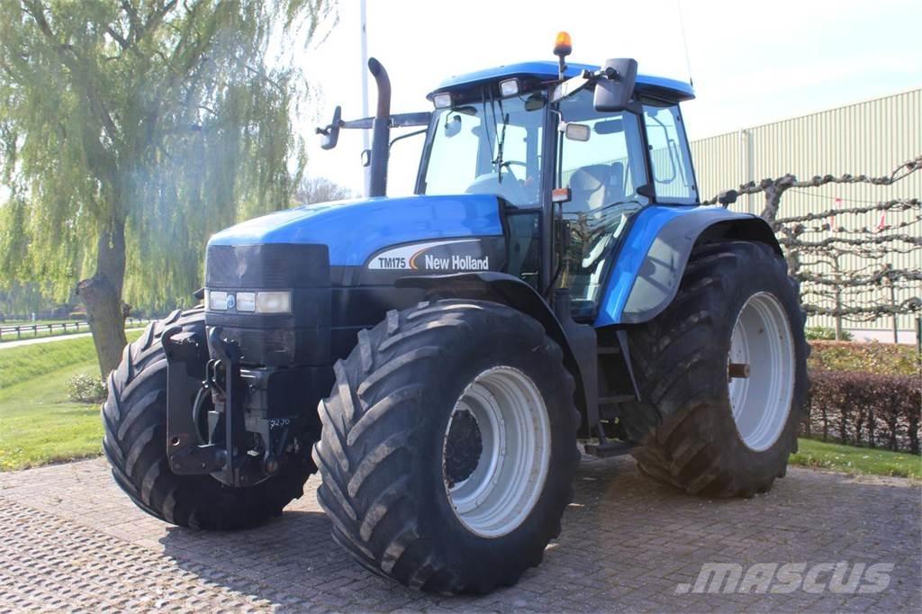 New Holland TM175 Traktorer