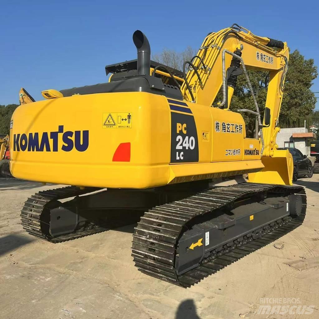 Komatsu PC240LC-8 Minigravere <7t