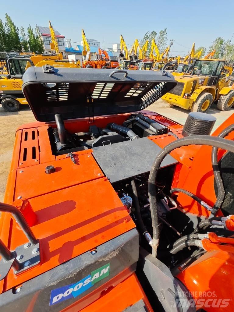 Doosan DX 225 LC Beltegraver