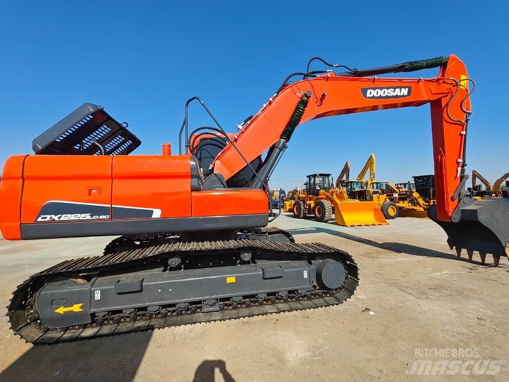 Doosan DX 225 LC Beltegraver